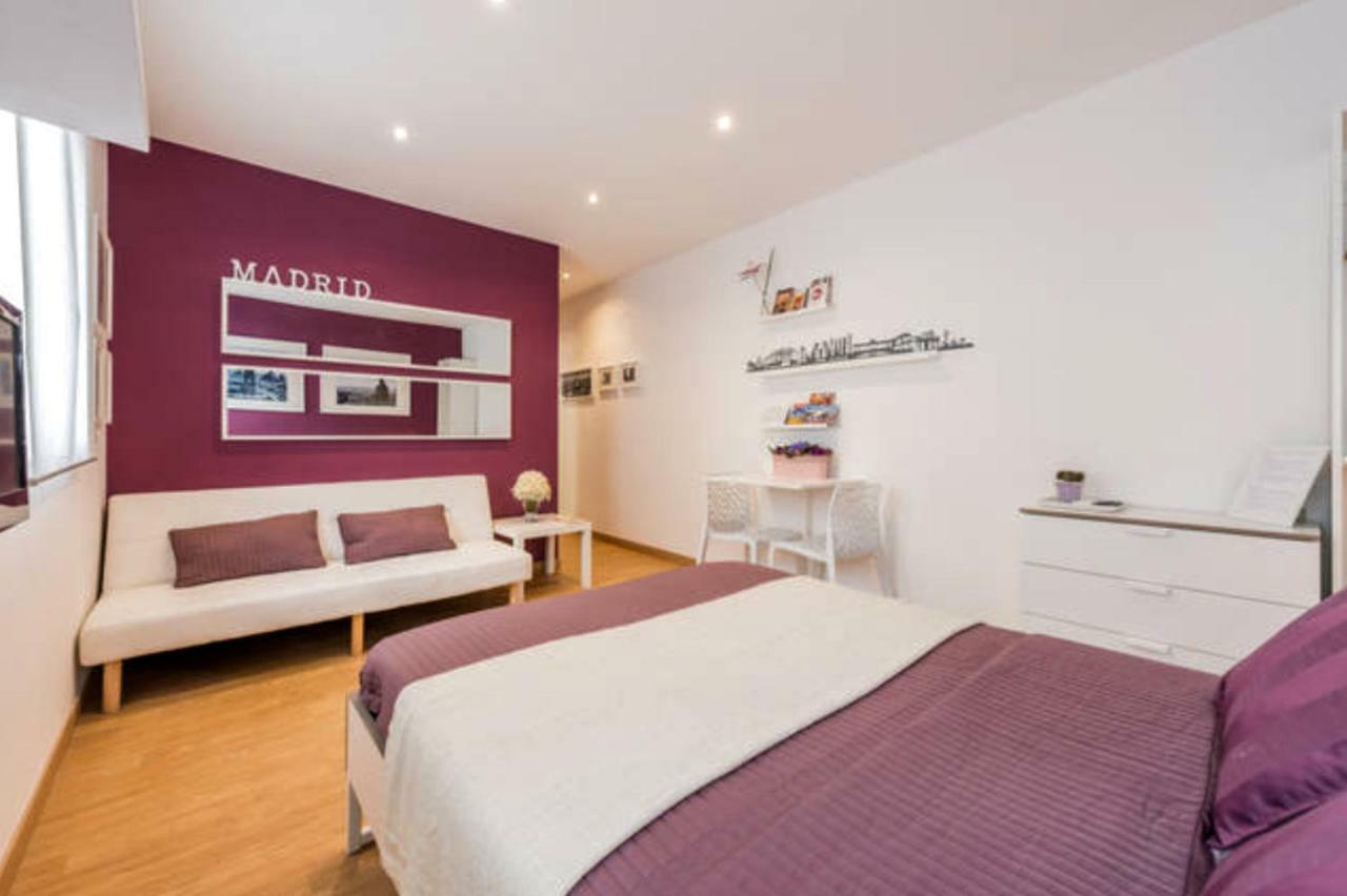 Apartamento En Calle Jardines - Madrid Centro — Fotos 1